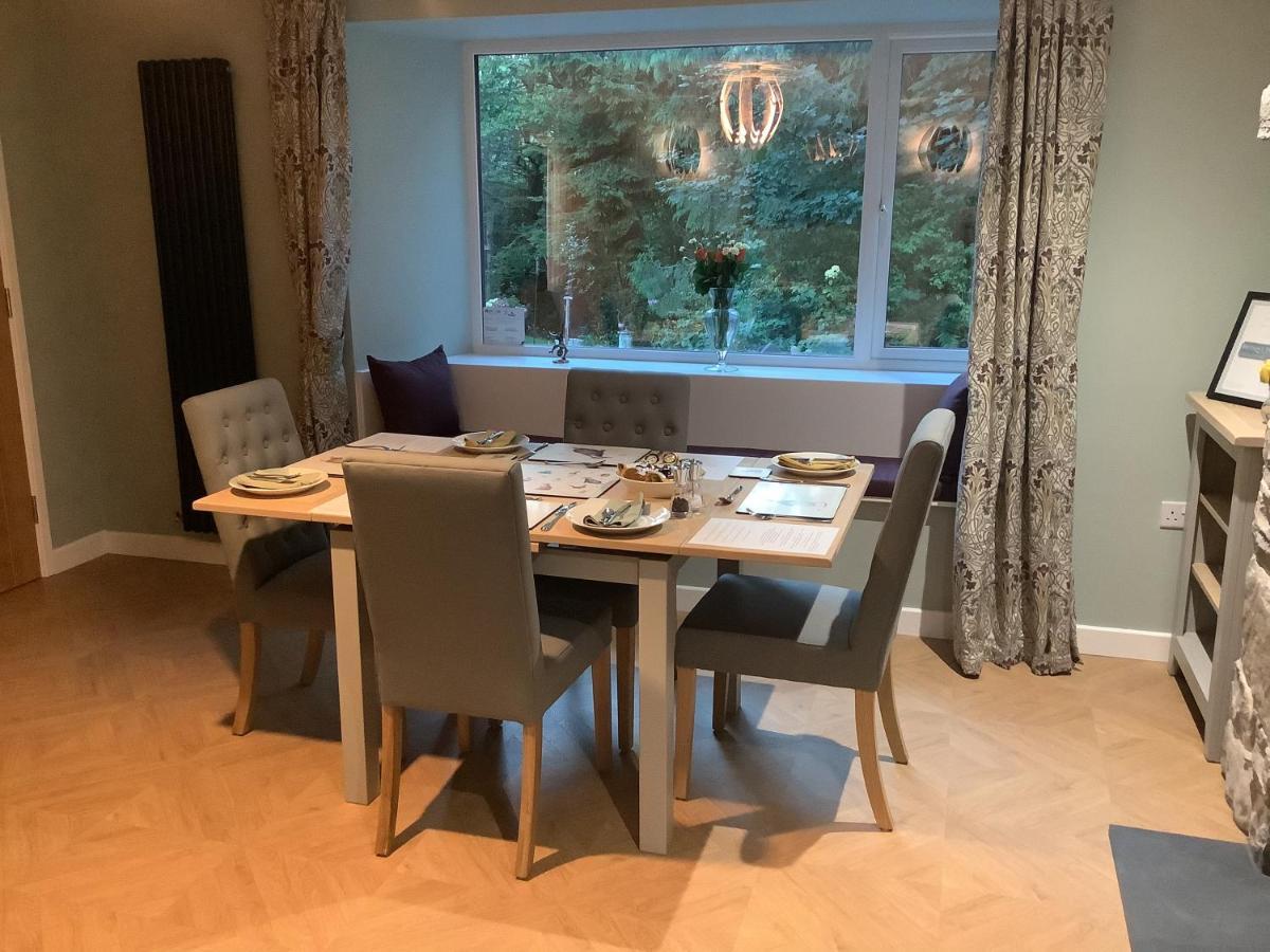 Little London Bed & Breakfast And Glamping Pod Hotel Abercraf Bagian luar foto