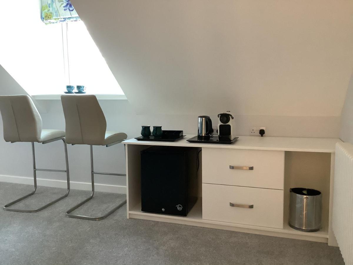Little London Bed & Breakfast And Glamping Pod Hotel Abercraf Bagian luar foto